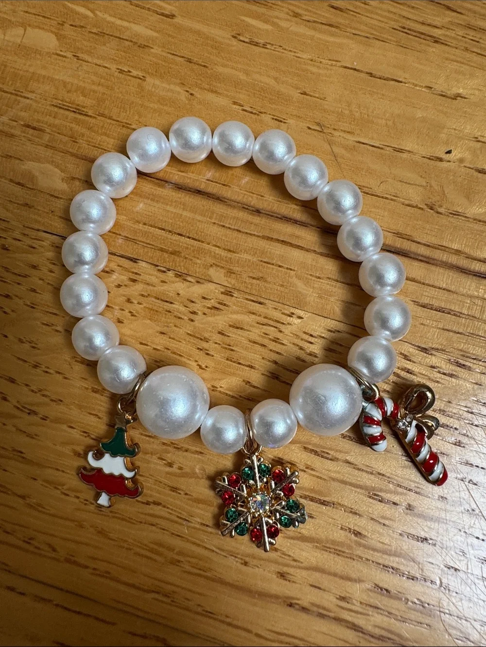 Pearl Beaded Christmas Charm Bracelet - White